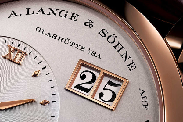 Four Ways To Display The Date On A Watch