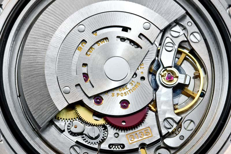Rolex Submariner 116610 – The Submariner Perfected! | Everest Bands