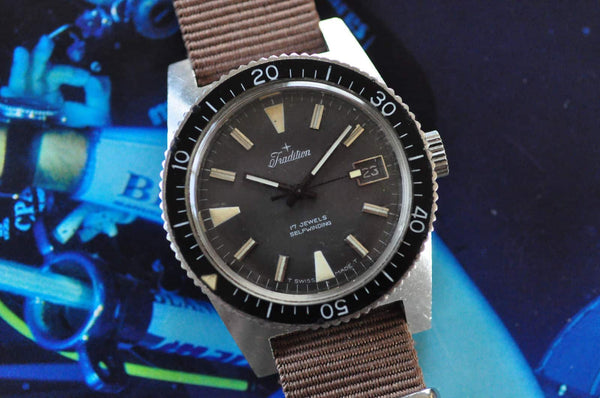 Common Traits of Vintage Skin Divers