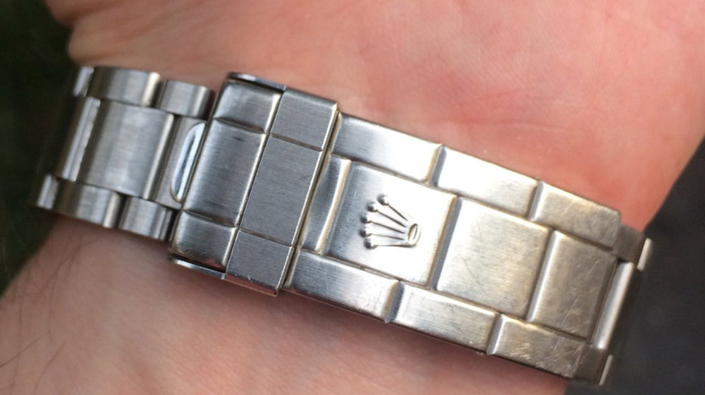 How to Adjust your Rolex Oyster Clasp for 4 and 5 digit Reference