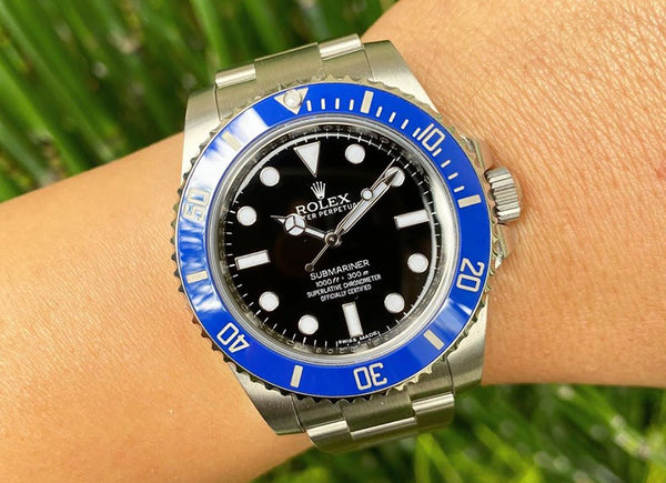 A Submariner “Shark” Modification is Pretty Cool