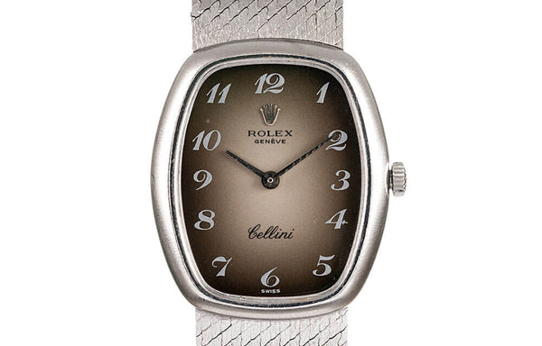 How Font and Numeral Styles Can Totally Transform A Dial